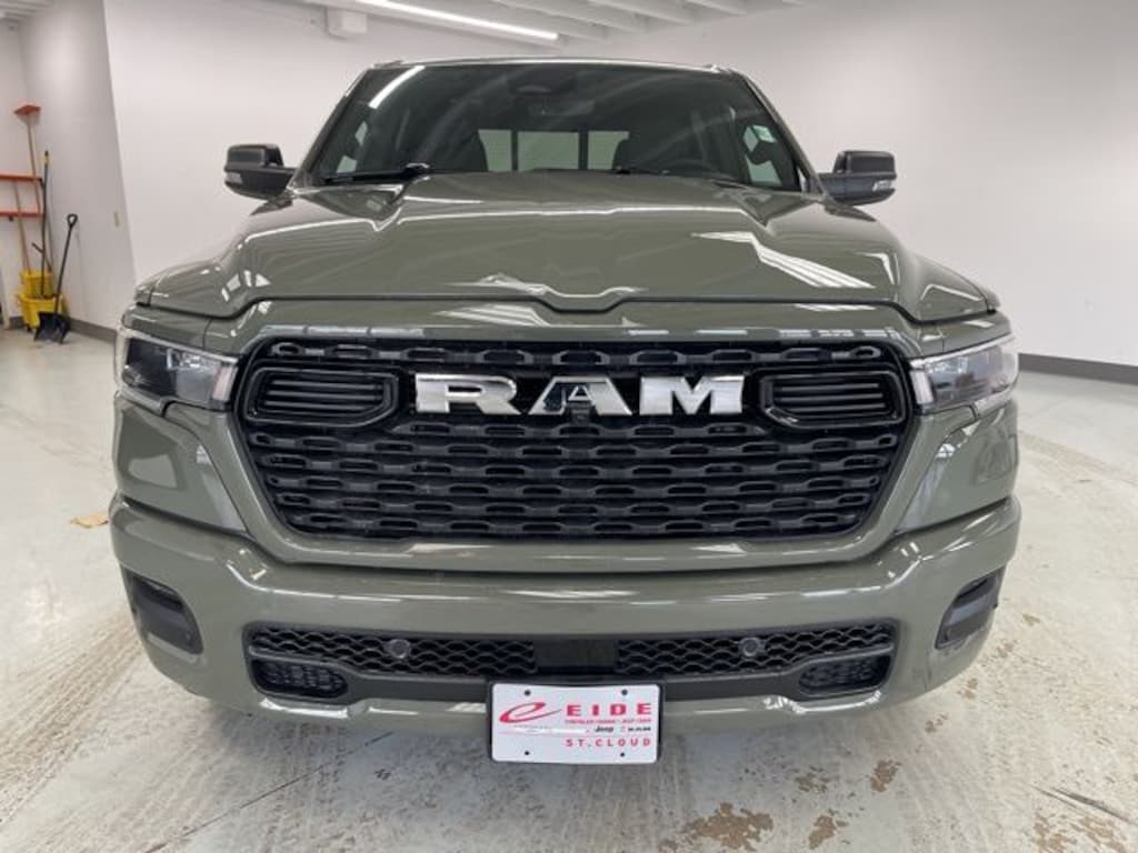 New 2026 Ram 1500 BIG HORN CREW CAB 4X4 5'7 BOX Pickup
