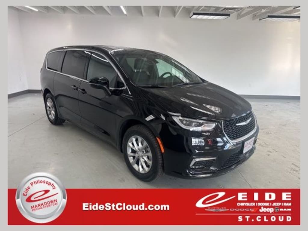 New 2026 Chrysler Pacifica SELECT AWD Passenger Van