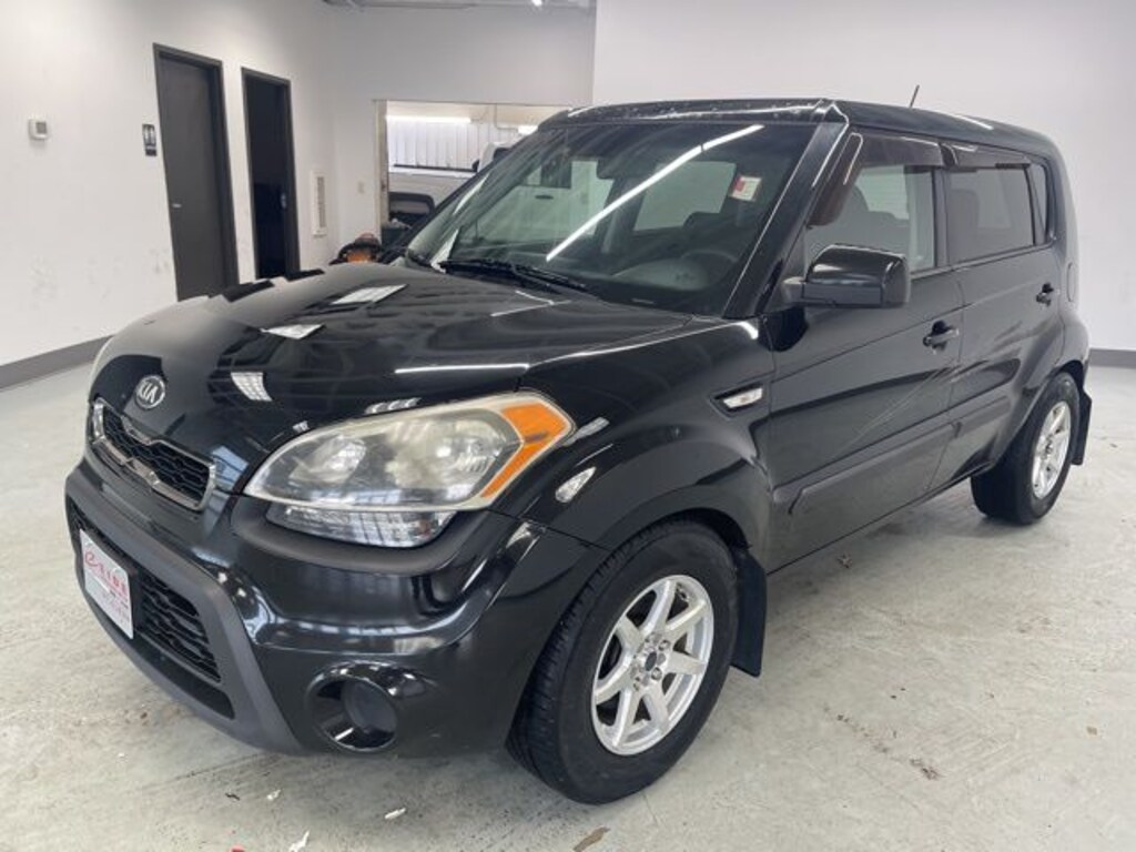 Used 2013 Kia Soul Base Hatchback