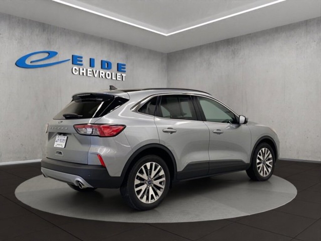 Used 2022 Ford Escape Titanium Hybrid