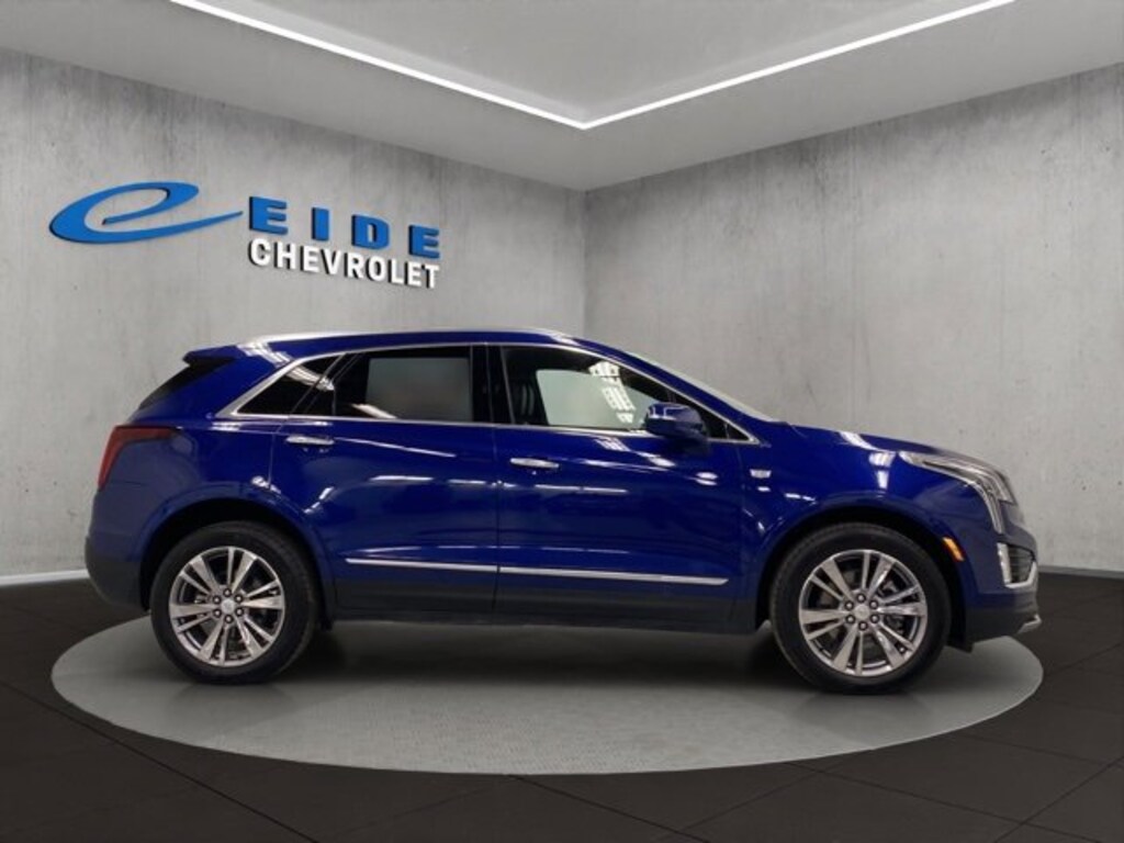 Used 2025 CADILLAC XT5 Premium Luxury SUV