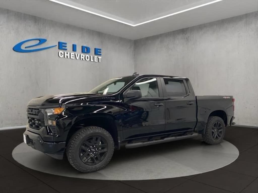 New 2026 Chevrolet Silverado 1500 Custom Truck