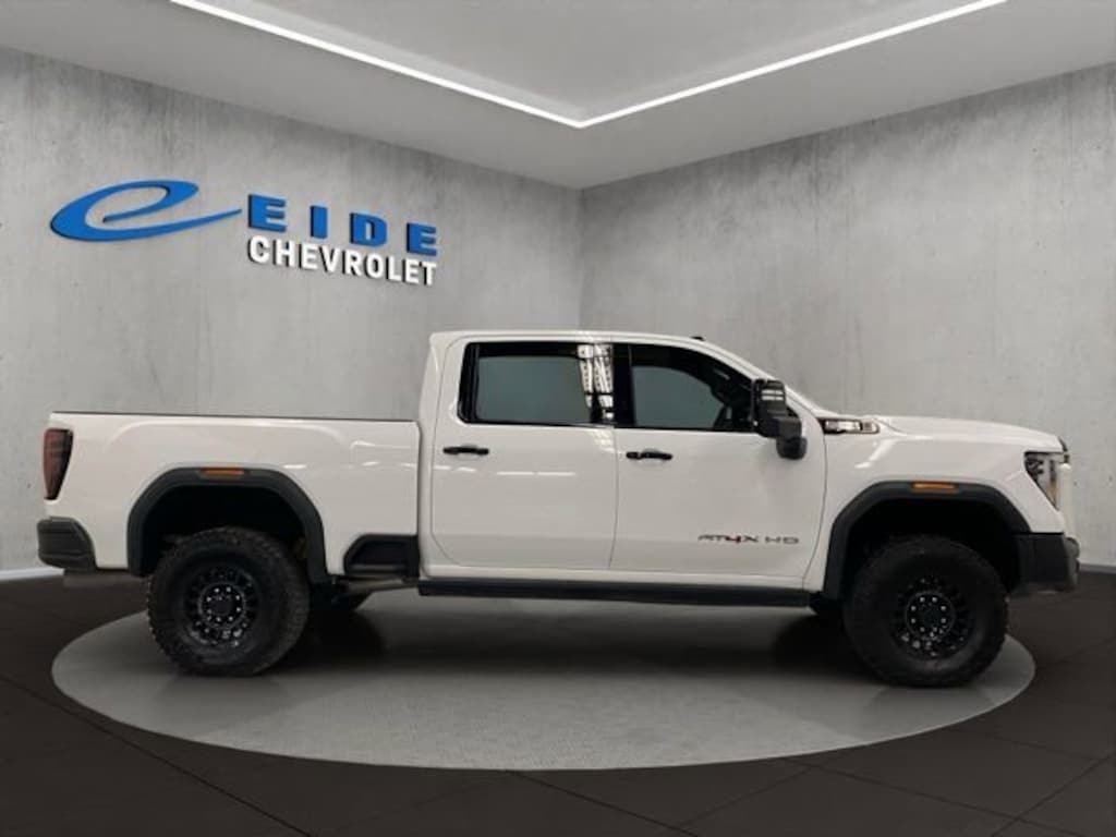 Used 2025 GMC Sierra 2500 HD AT4X Truck
