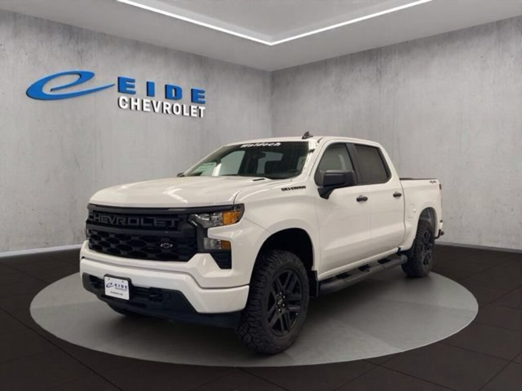 New 2026 Chevrolet Silverado 1500 Custom Truck