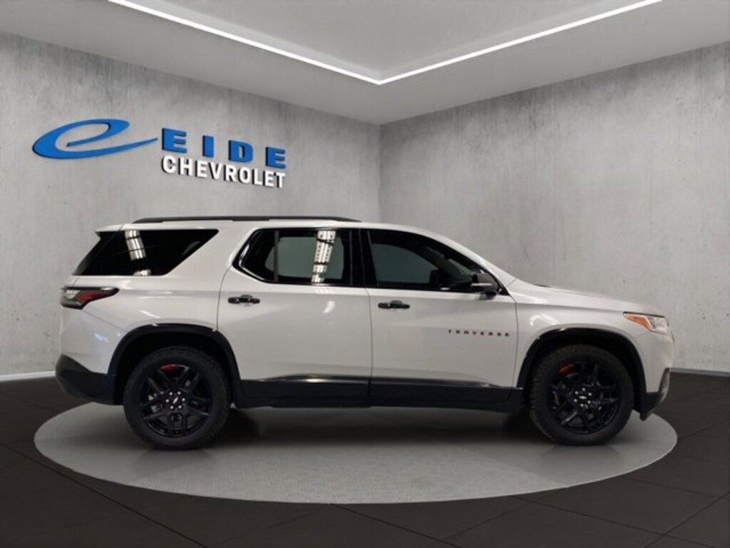 Used 2021 Chevrolet Traverse Premier SUV