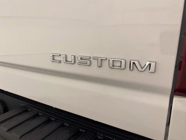 2026 Chevrolet Silverado 2500 HD Custom - Photo 14