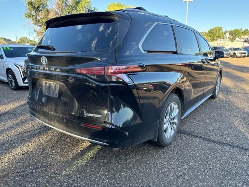 Used 2025 Toyota Sienna Limited