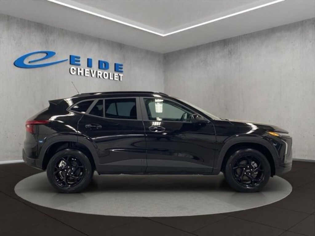 New 2026 Chevrolet Trax LT SUV