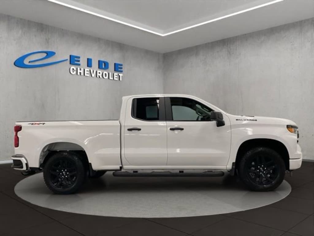 New 2026 Chevrolet Silverado 1500 Custom Truck