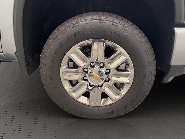 2026 Chevrolet Silverado 3500HD High Country - Photo 37
