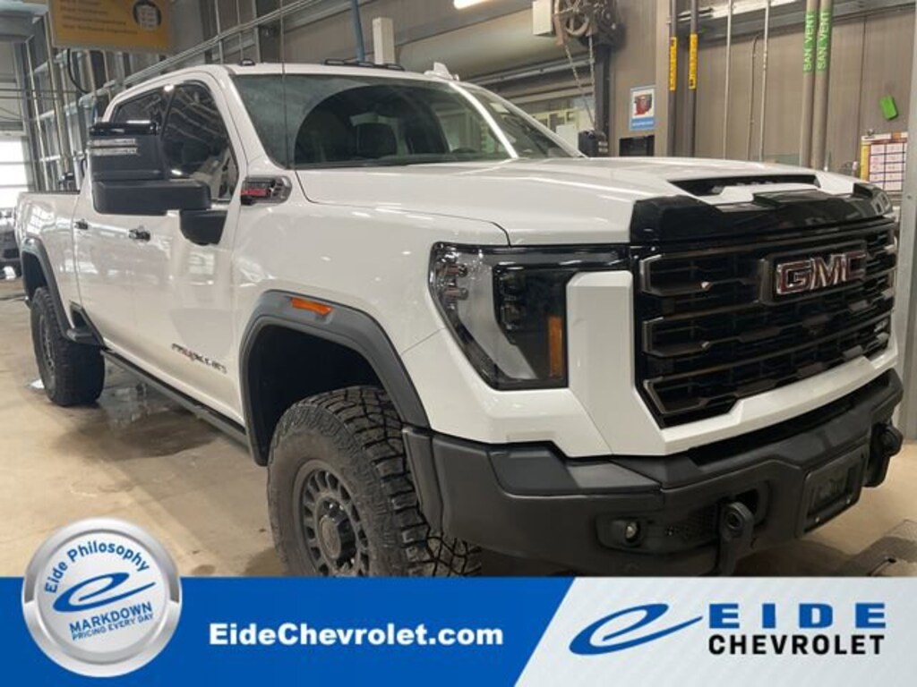 Used 2025 GMC Sierra 2500 HD AT4X Truck