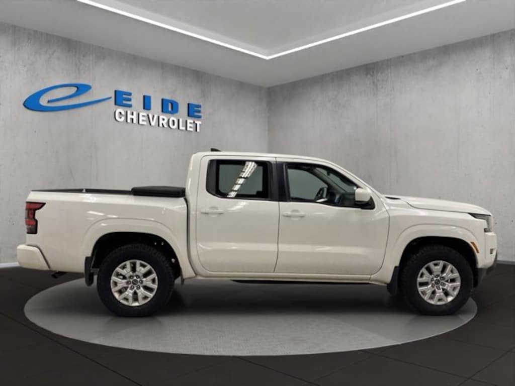 Used 2022 Nissan Frontier SV