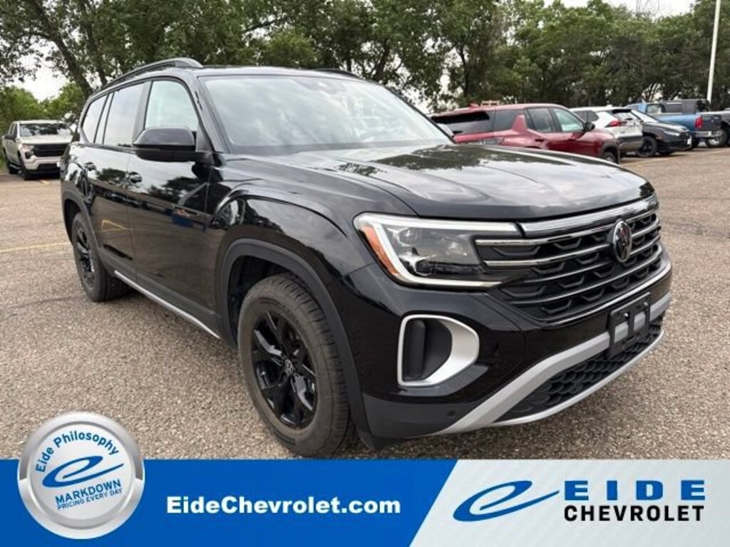 Used 2024 Volkswagen Atlas 2.0T Peak Edition SEL