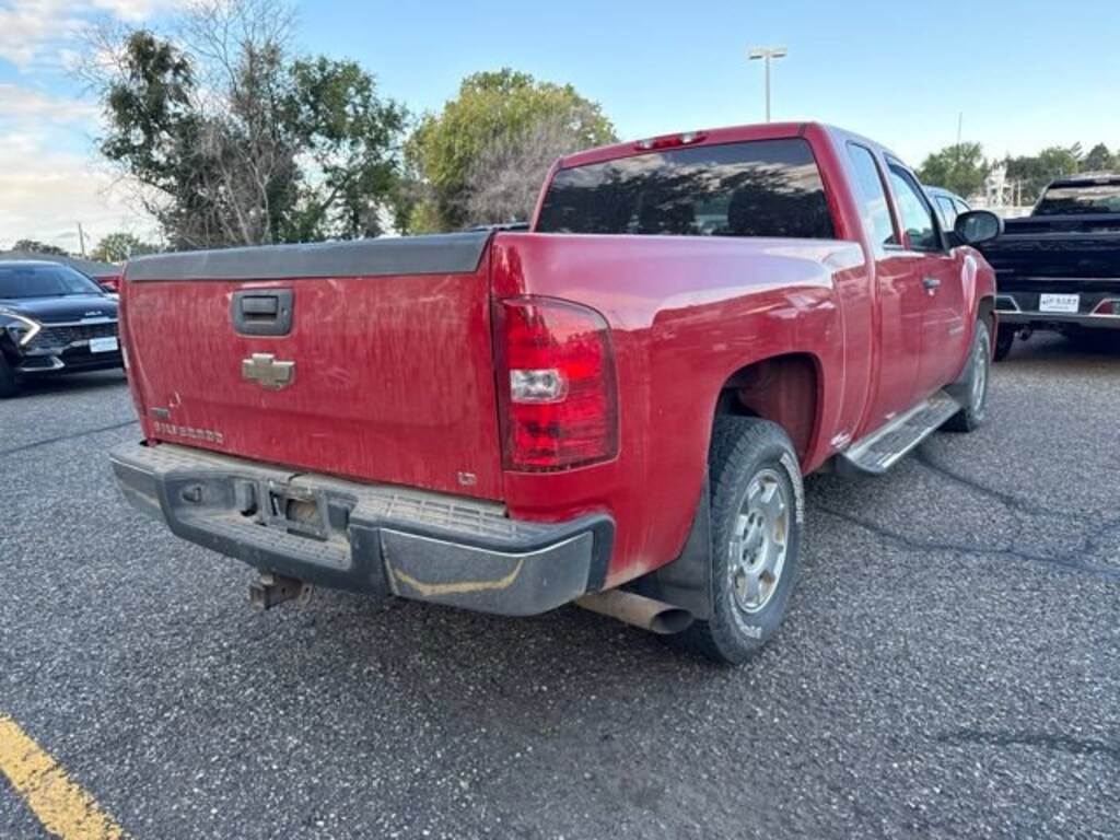 Used 2011 Chevrolet Silverado 1500 LT Truck