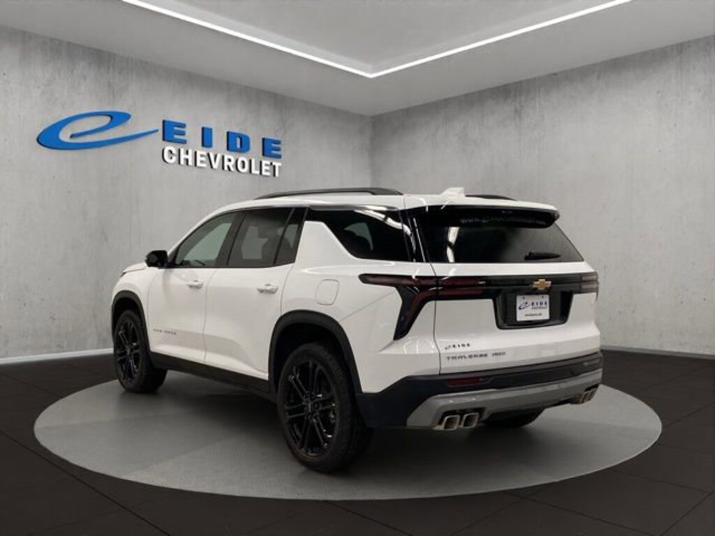 New 2026 Chevrolet Traverse LT SUV