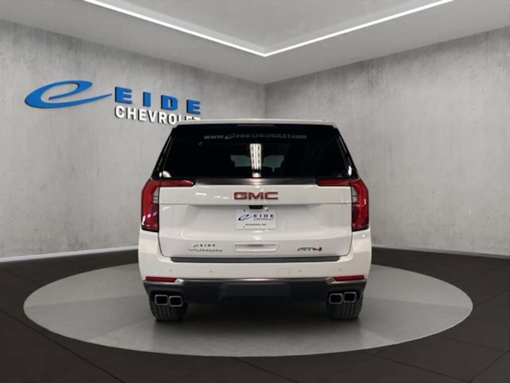 Used 2025 GMC Yukon XL AT4 Ultimate SUV