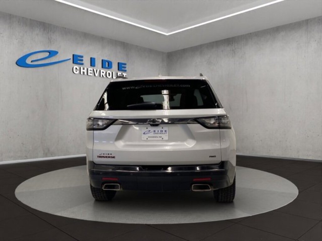 Used 2021 Chevrolet Traverse Premier SUV