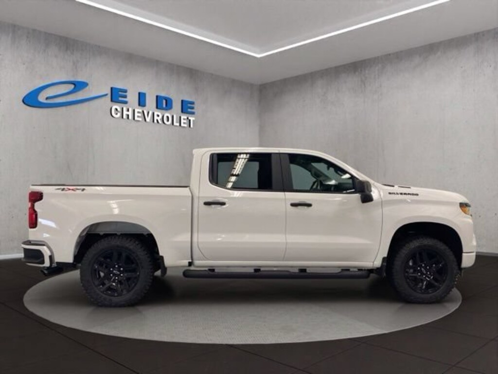New 2026 Chevrolet Silverado 1500 Custom Truck
