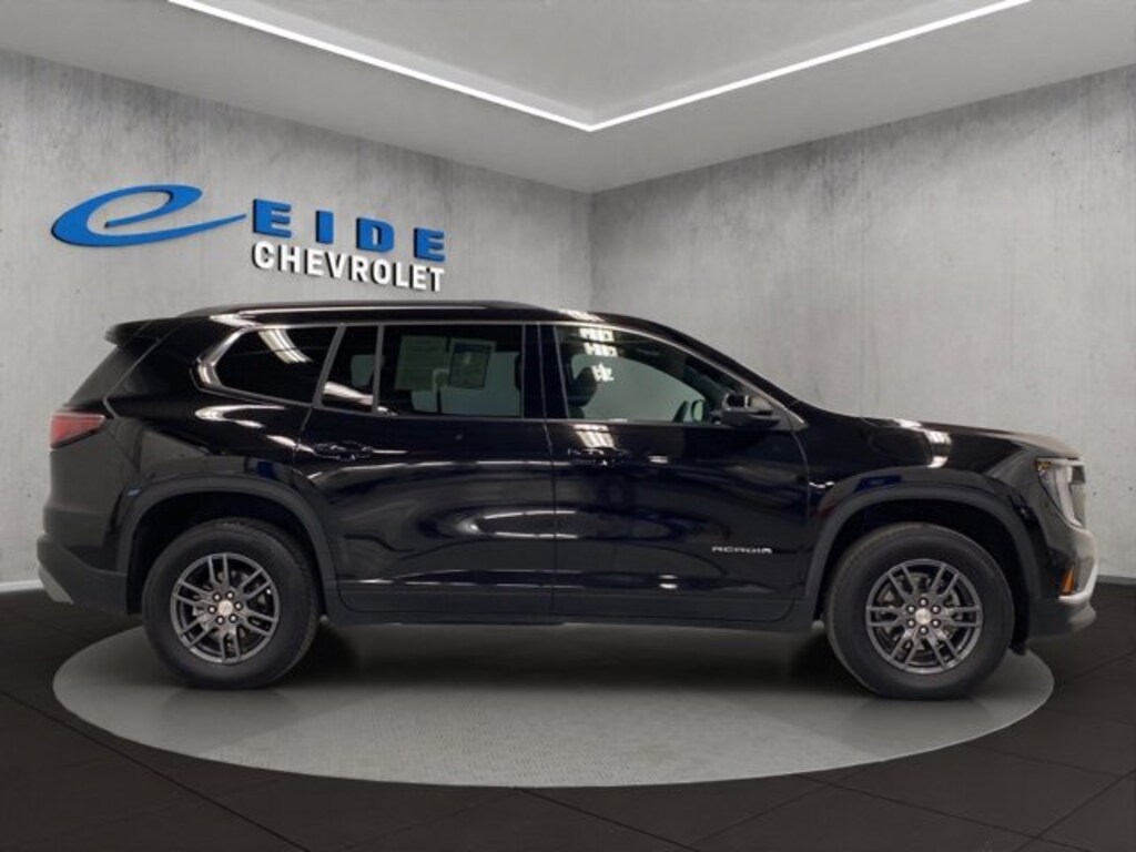 Used 2025 GMC Acadia Elevation SUV