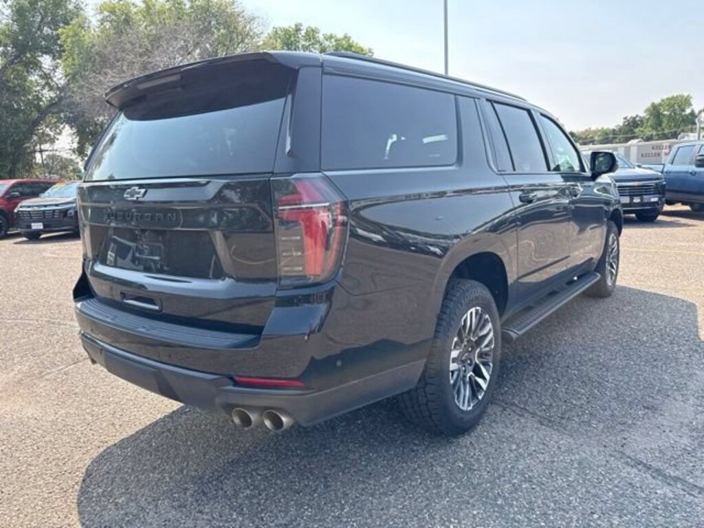 Used 2026 Chevrolet Suburban Z71 SUV