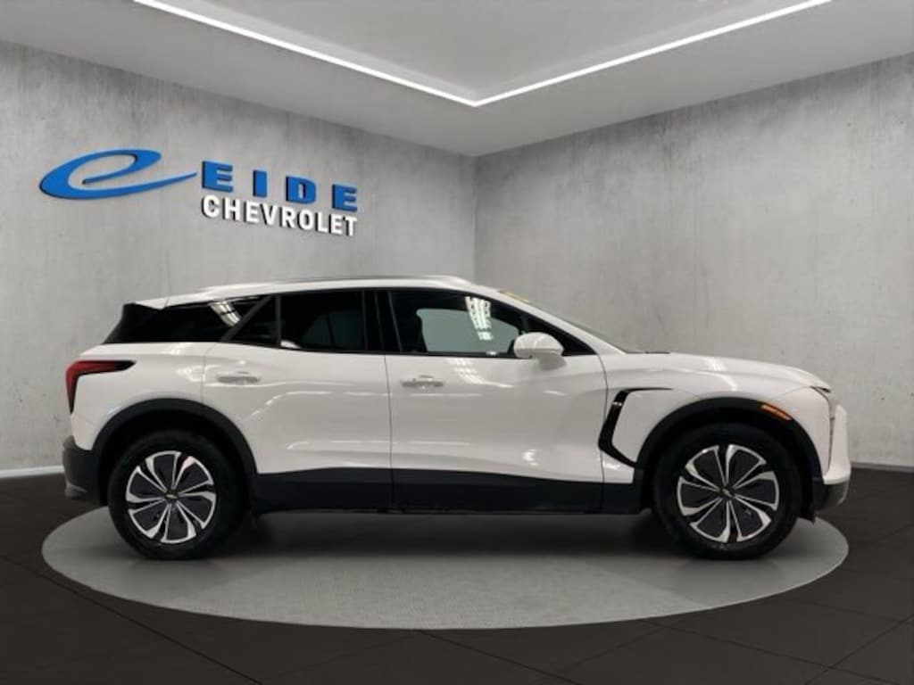 New 2024 Chevrolet Blazer EV LT SUV