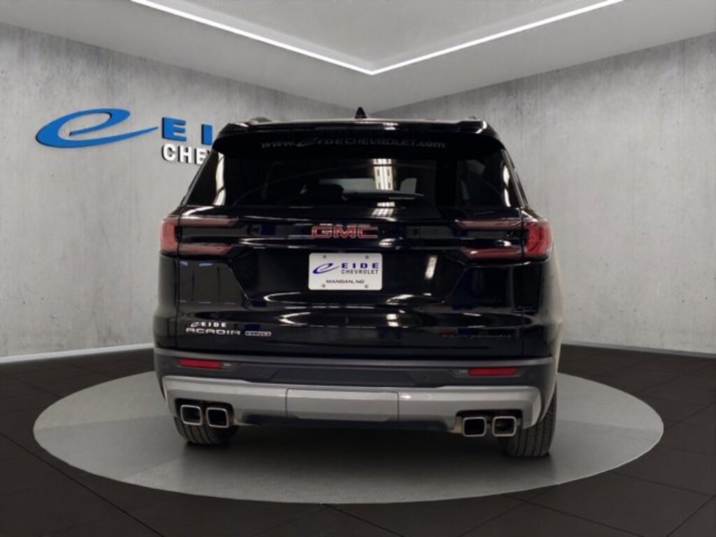 Used 2025 GMC Acadia Elevation SUV