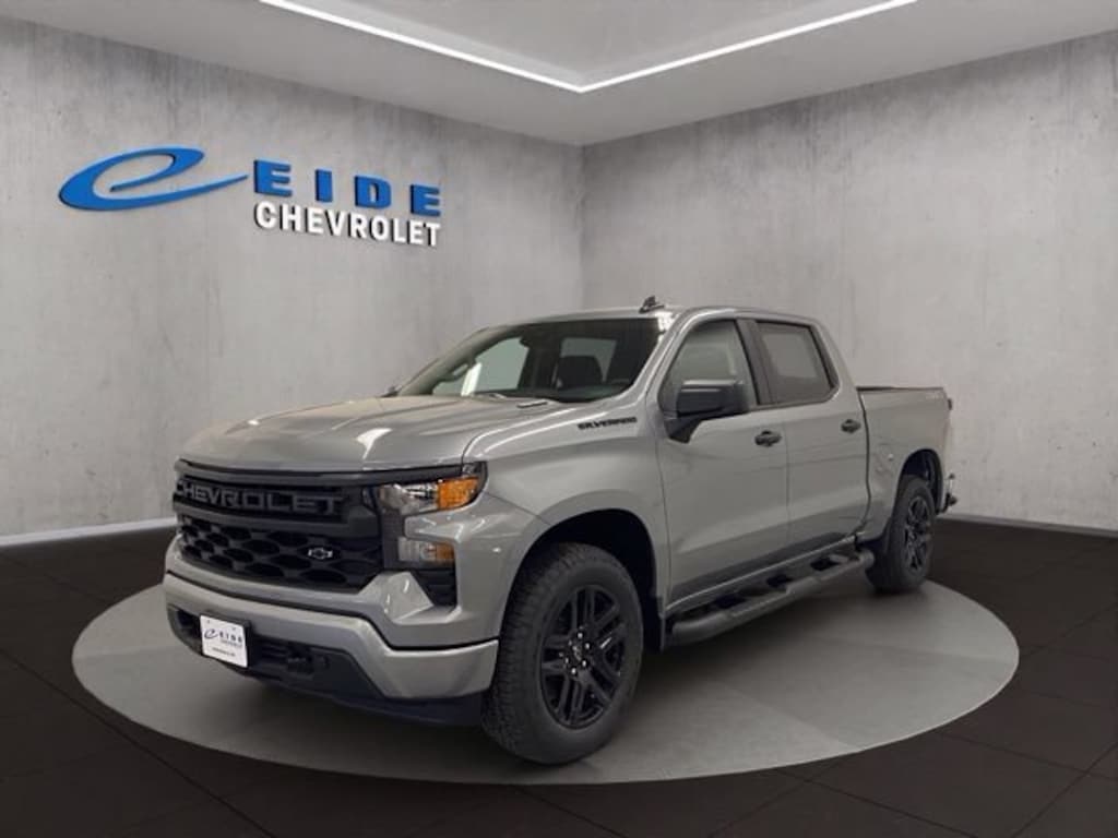 New 2026 Chevrolet Silverado 1500 Custom Truck
