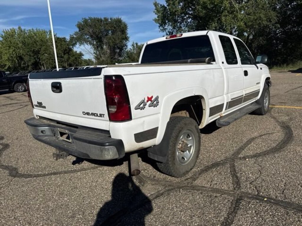 Used 2004 Chevrolet Silverado 2500 HD LS Truck
