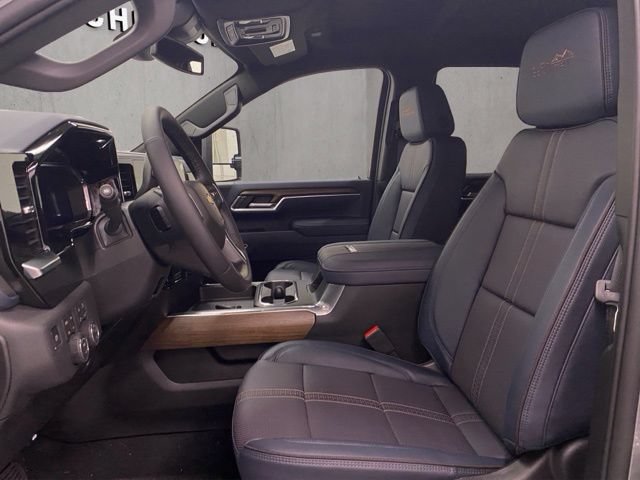 2026 Chevrolet Silverado 3500HD High Country - Photo 22