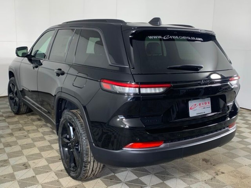 New 2026 Jeep Grand Cherokee LIMITED 4X4 Sport Utility
