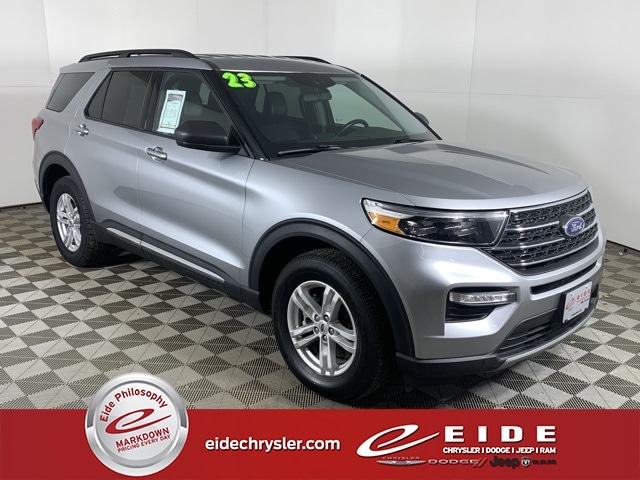 2023 Ford Explorer XLT's photo