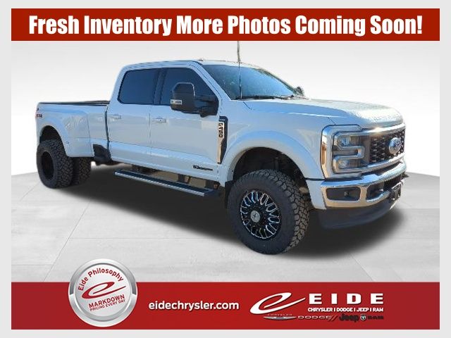 2024 Ford F-450 Lariat 4x4 Crew Cab 8' Box DRW's photo