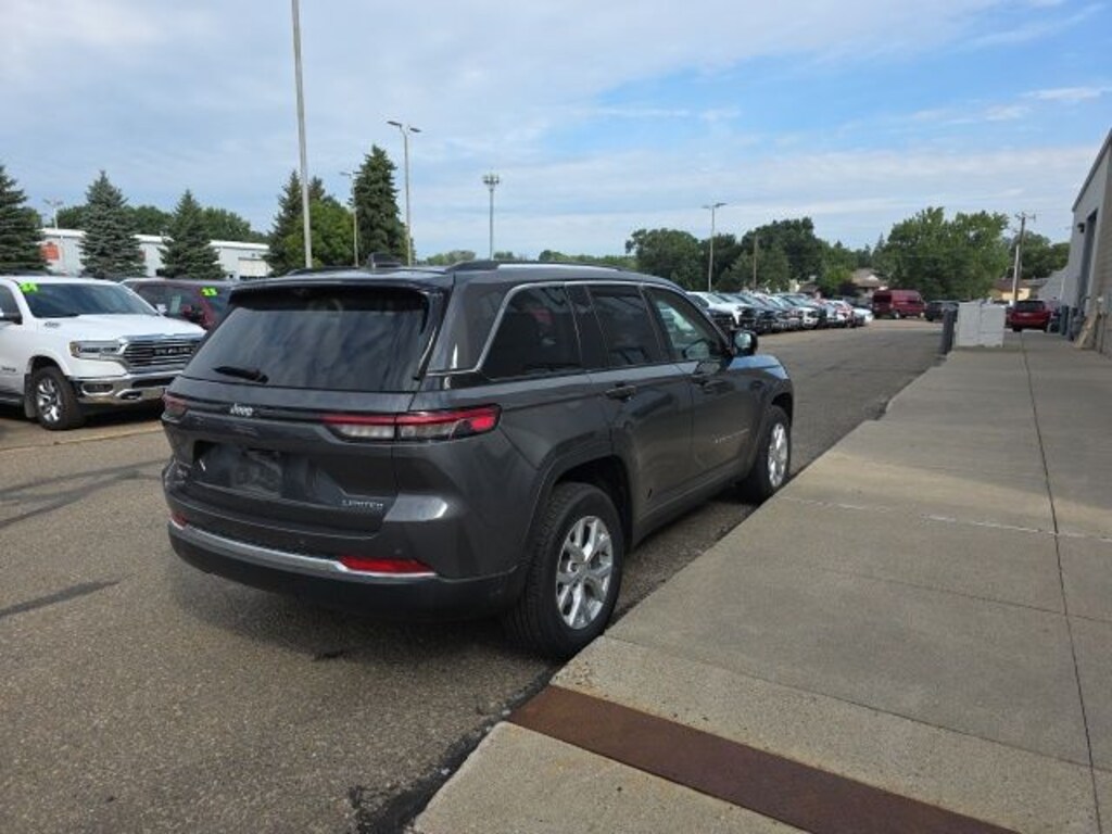 Used 2023 Jeep Grand Cherokee Limited SUV