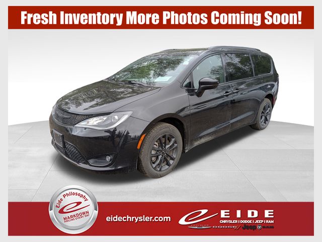 2020 Chrysler Pacifica 3.6 AWD LAUNCH EDITION AUTO 4WD's photo