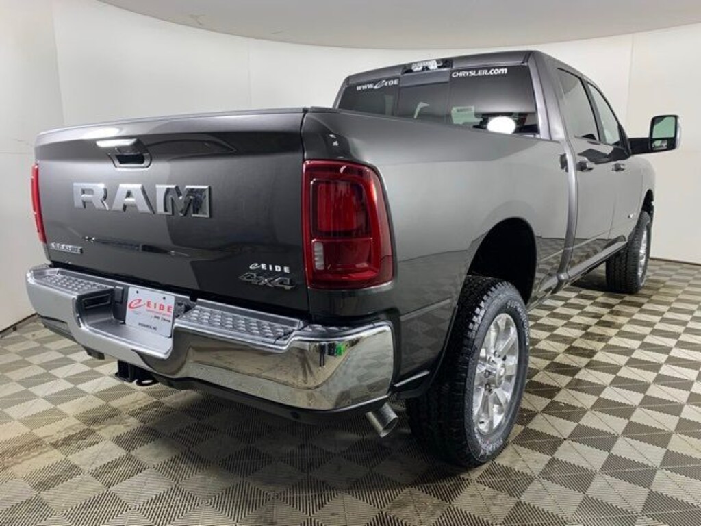 New 2026 Ram 2500 LARAMIE CREW CAB 4X4 6'4 BOX Pickup