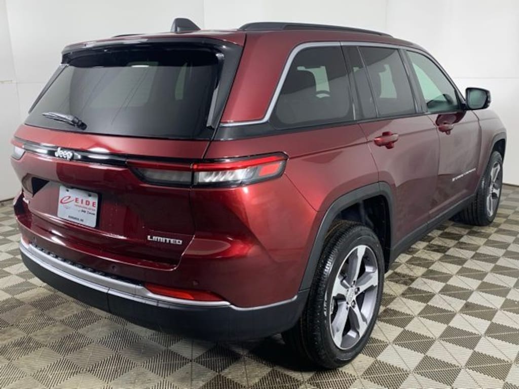 New 2026 Jeep Grand Cherokee LIMITED 4X4 Sport Utility