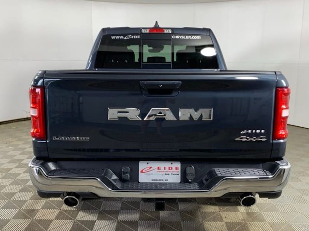 New 2027 Ram 1500 LARAMIE CREW CAB 4X4 5'7 BOX Pickup