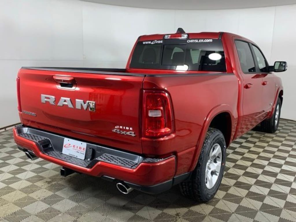 New 2026 Ram 1500 BIG HORN CREW CAB 4X4 5'7 BOX Pickup