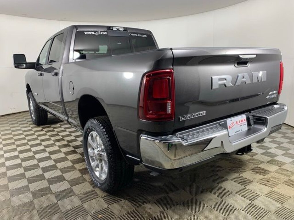 New 2026 Ram 2500 LARAMIE CREW CAB 4X4 6'4 BOX Pickup