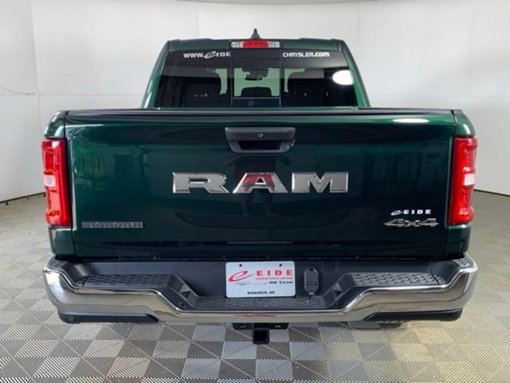 New 2026 Ram 1500 BIG HORN CREW CAB 4X4 5'7 BOX Pickup