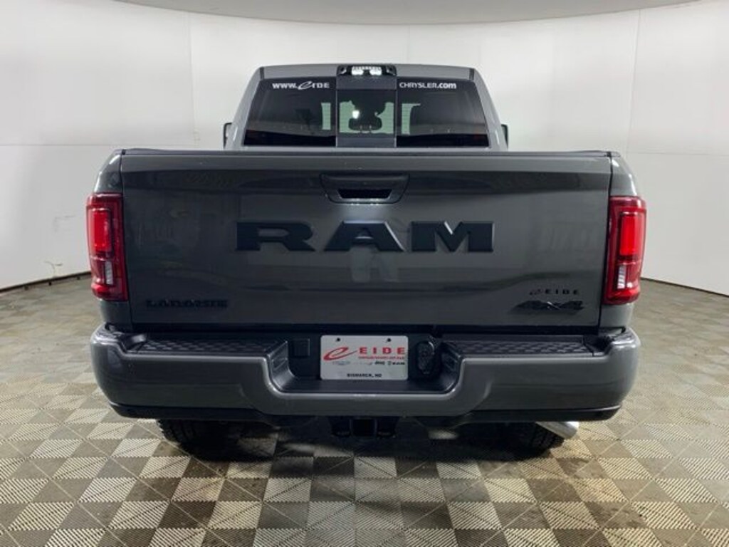New 2026 Ram 2500 LARAMIE CREW CAB 4X4 6'4 BOX Pickup
