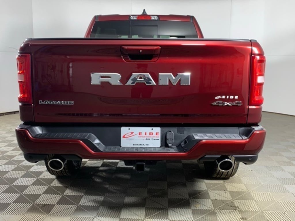 New 2026 Ram 1500 LARAMIE CREW CAB 4X4 6'4 BOX Pickup