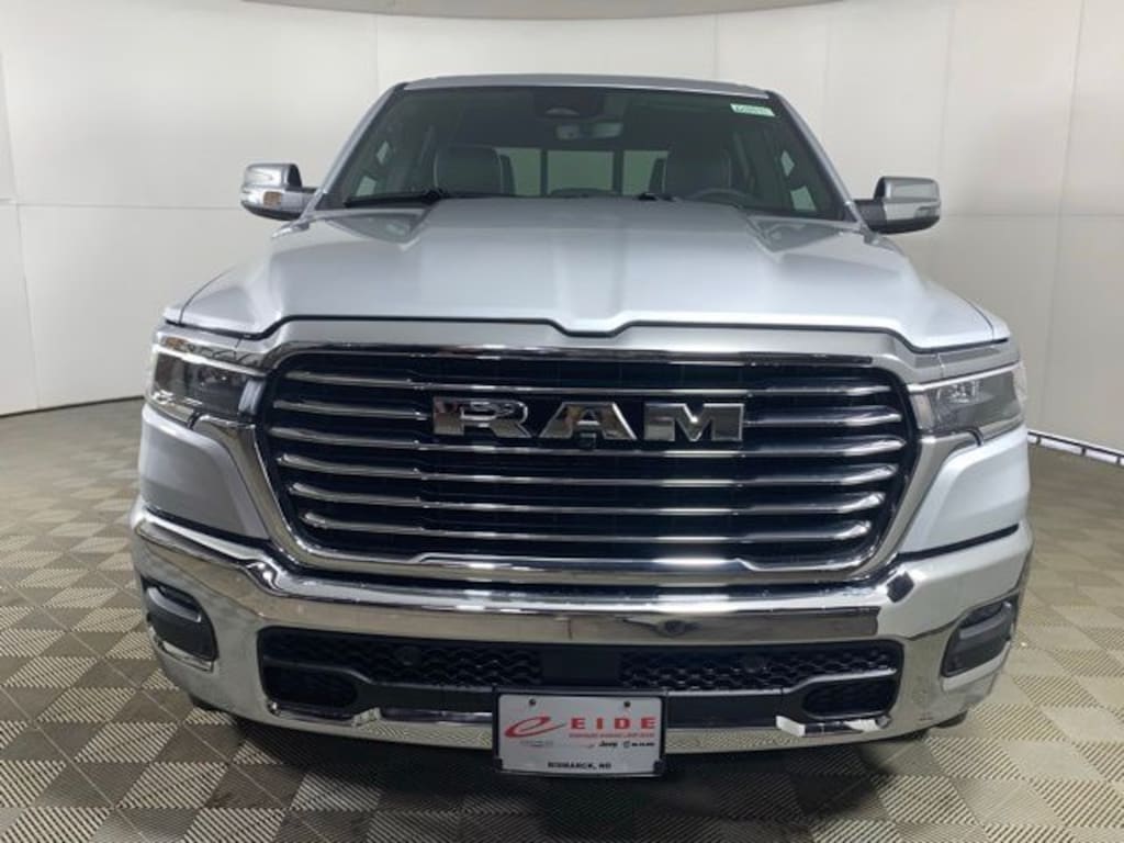 New 2026 Ram 1500 LARAMIE CREW CAB 4X4 5'7 BOX Pickup