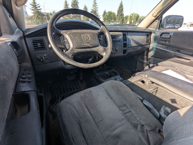 Used 2004 Dodge Dakota Sport with VIN 1D7HG38N54S709846 for sale in Bismarck, ND