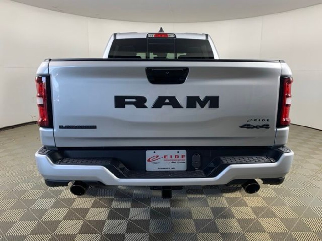 New 2026 Ram 1500 LARAMIE CREW CAB 4X4 5'7 BOX Pickup