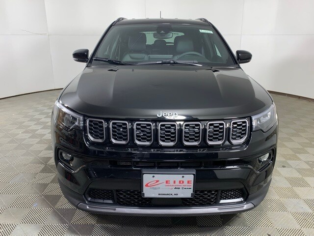 2026 Jeep Compass Limited Altitude photo 3