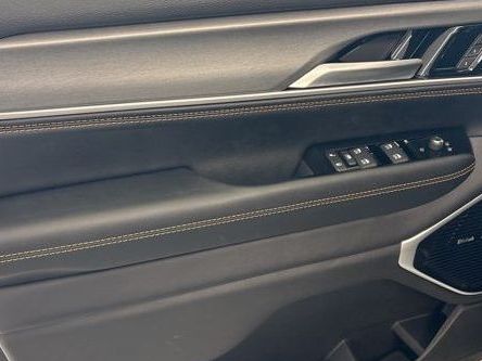 2026 Jeep Grand Wagoneer 85th Anniversary - Photo 16