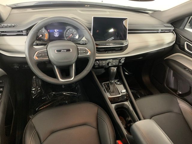 2025 Jeep Compass Limited - Photo 22