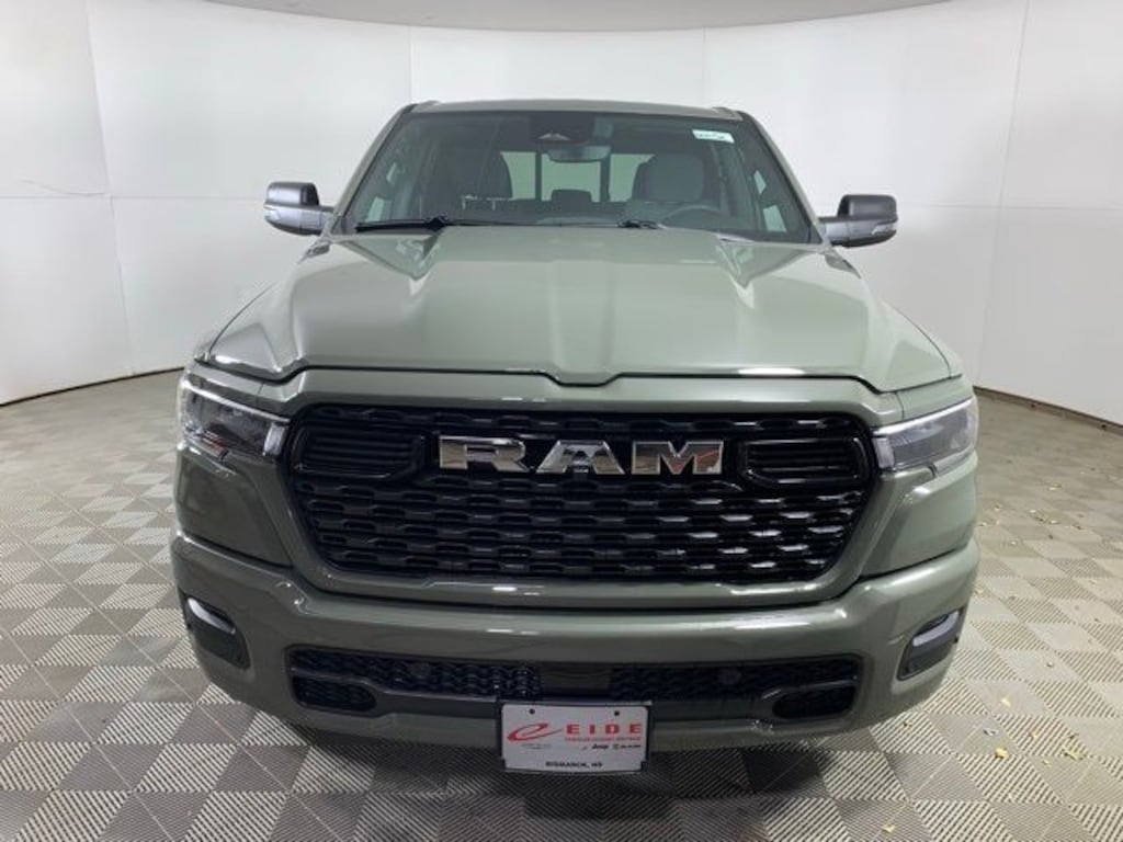 New 2026 Ram 1500 BIG HORN CREW CAB 4X4 5'7 BOX Pickup