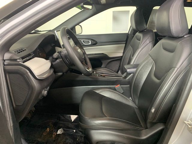 2025 Jeep Compass Limited - Photo 12